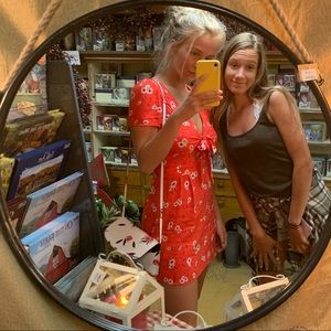 Meet your Posher, Olivia